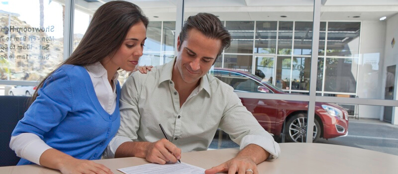 Arrendar o comprar un carro nuevo