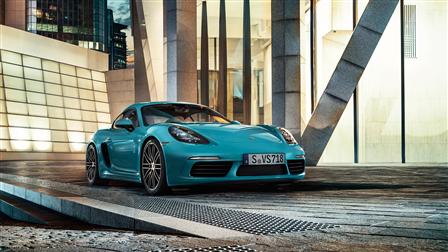 2017 Porsche 718 Cayman exterior