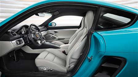 2017 Porsche 718 Cayman interior